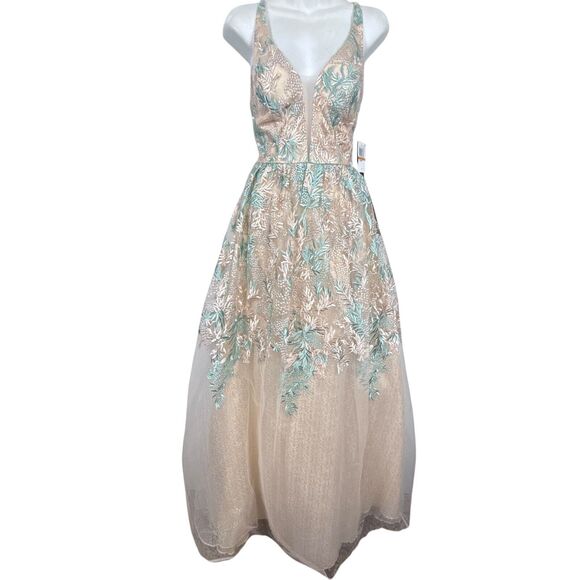 City Studio Juniors Womens Formal Embroidered Lace Prom Dress NWT Illusion sz 3 - Picture 1 of 16